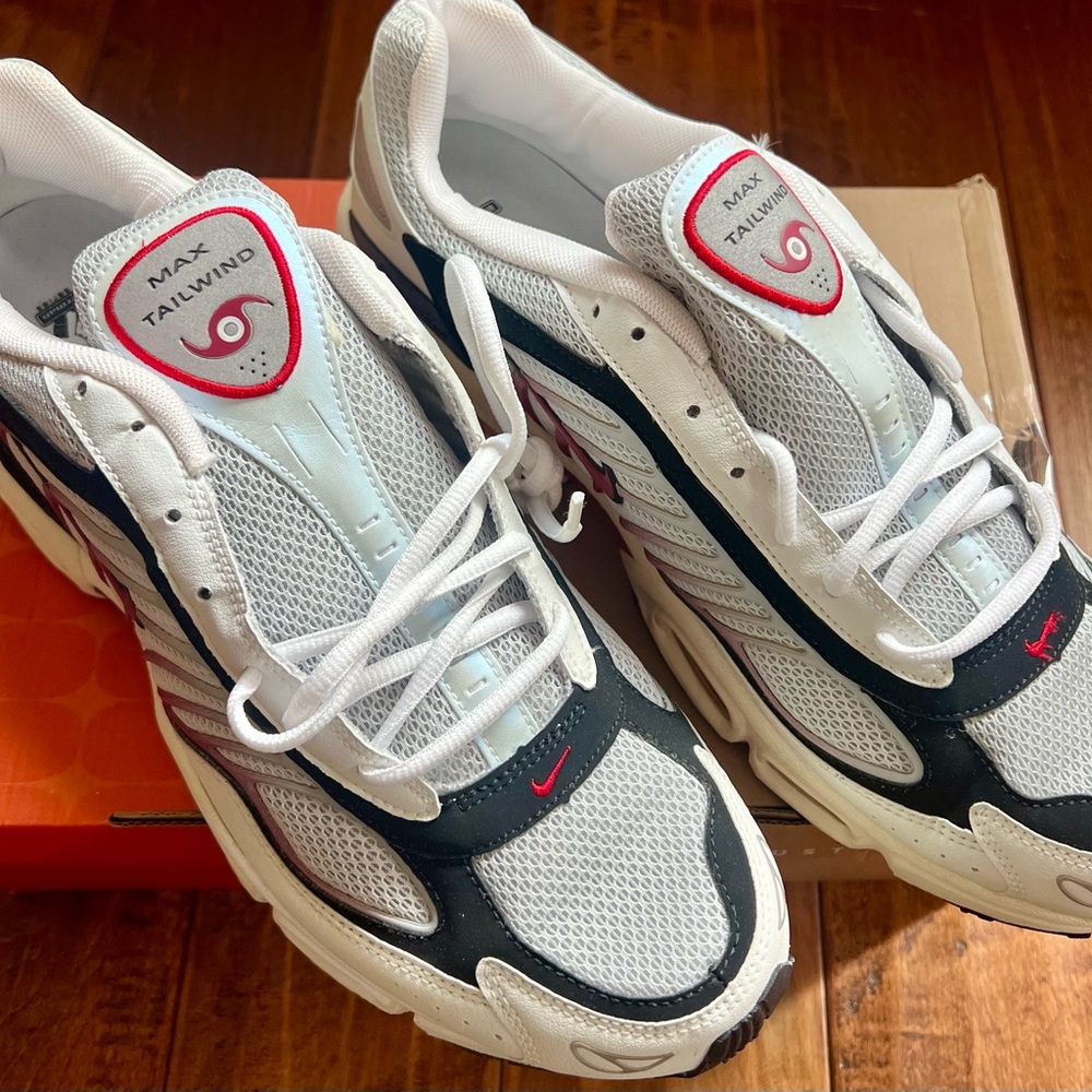Rare, Vintage, Never Worn 2005 Nike Air Max Tailwind Men